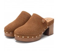 Δερμάτινα Mules Carmela 162220 Κάμελ
